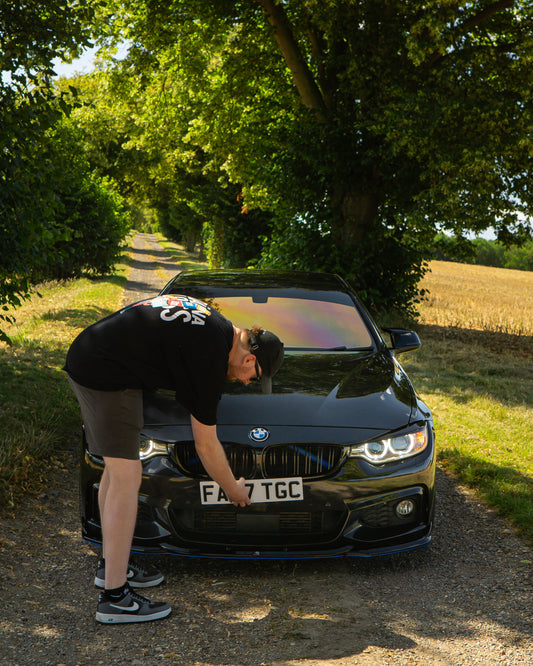 'The front' - Front bumper magnetic plate kit