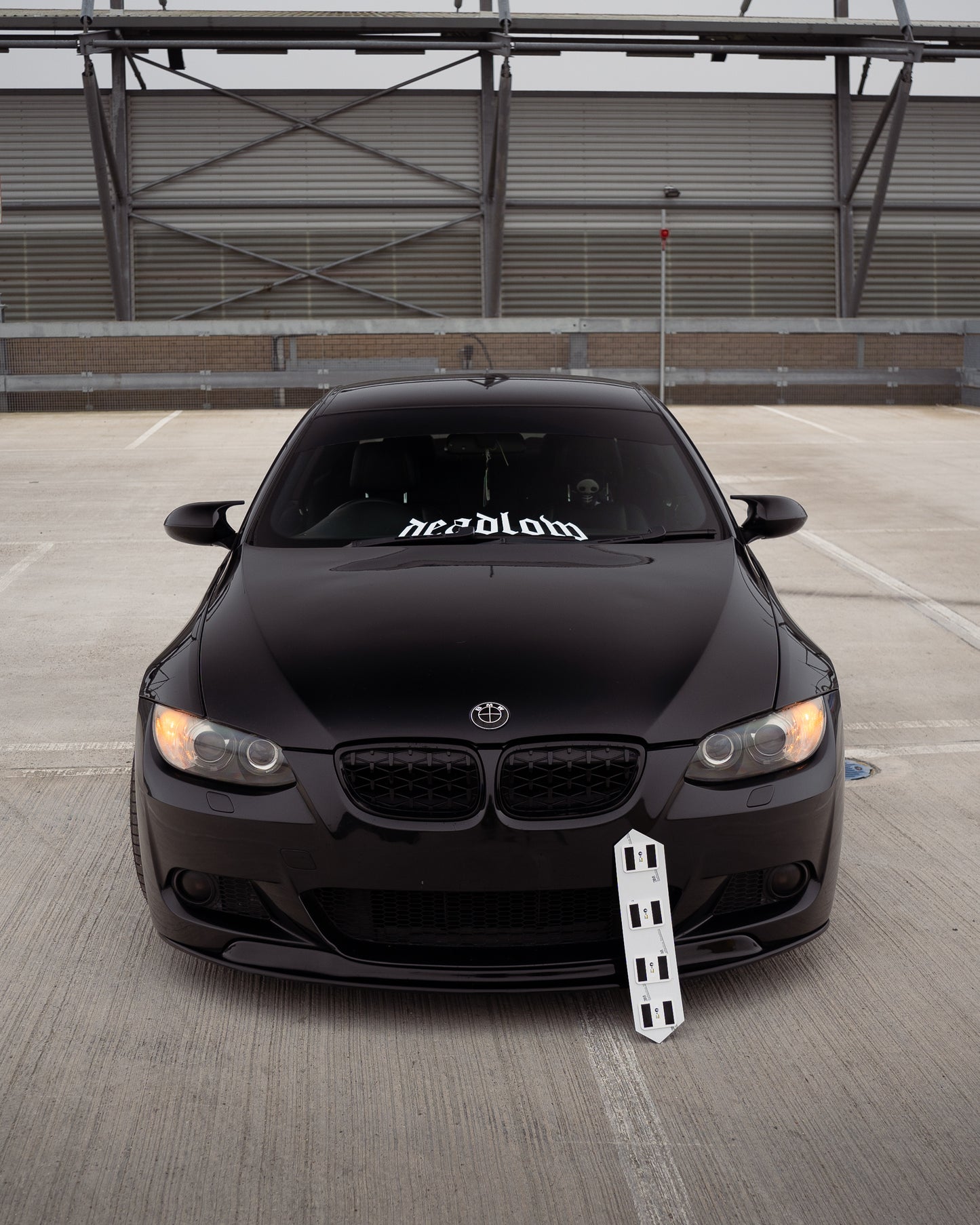 'The front' - Front bumper magnetic plate kit