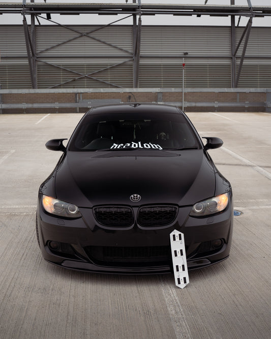 'The front' - Front bumper magnetic plate kit
