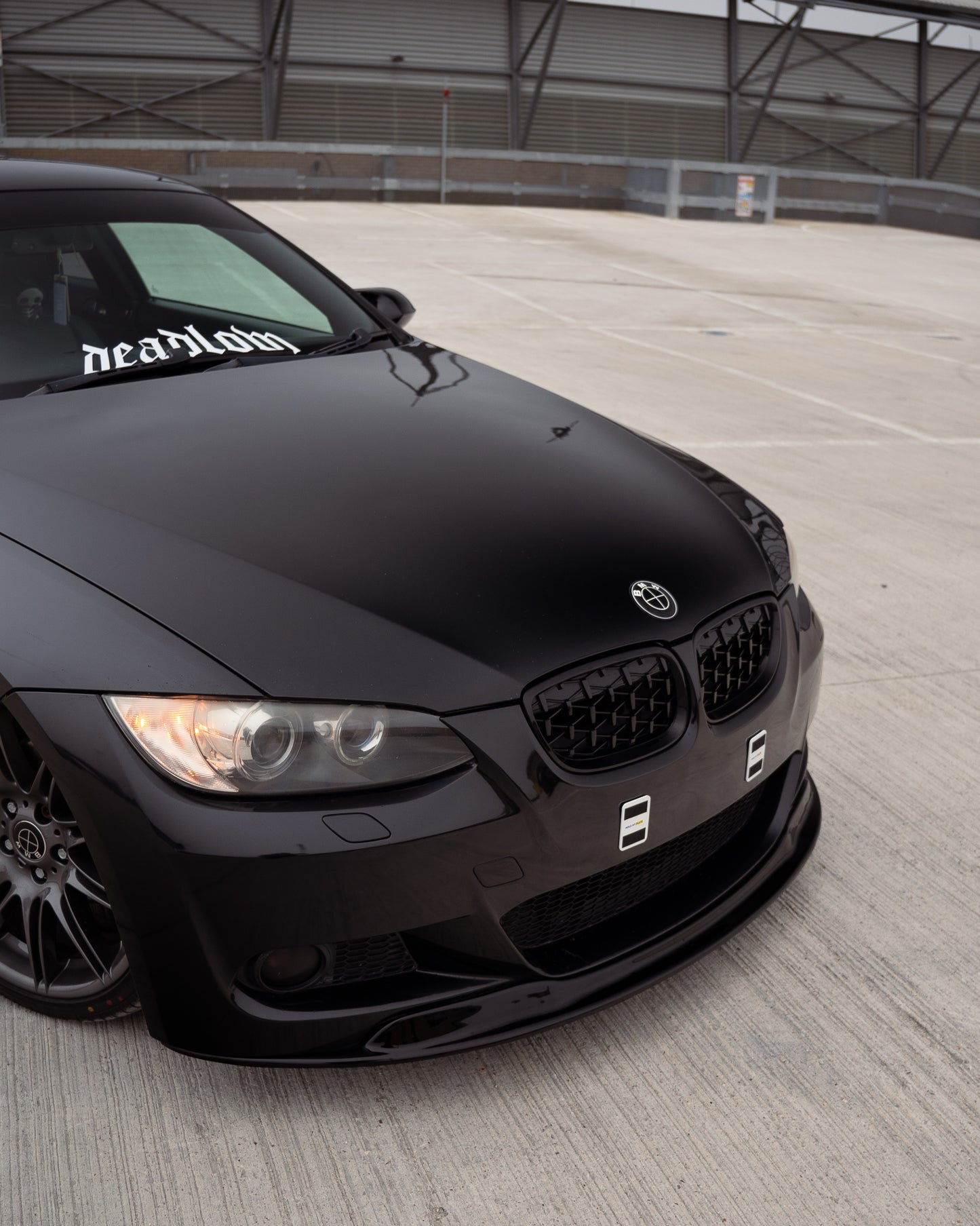 'The front' - Front bumper magnetic plate kit